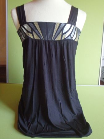 Neues, schwarzes AXARA Top, Grösse L, stylisch für den So...