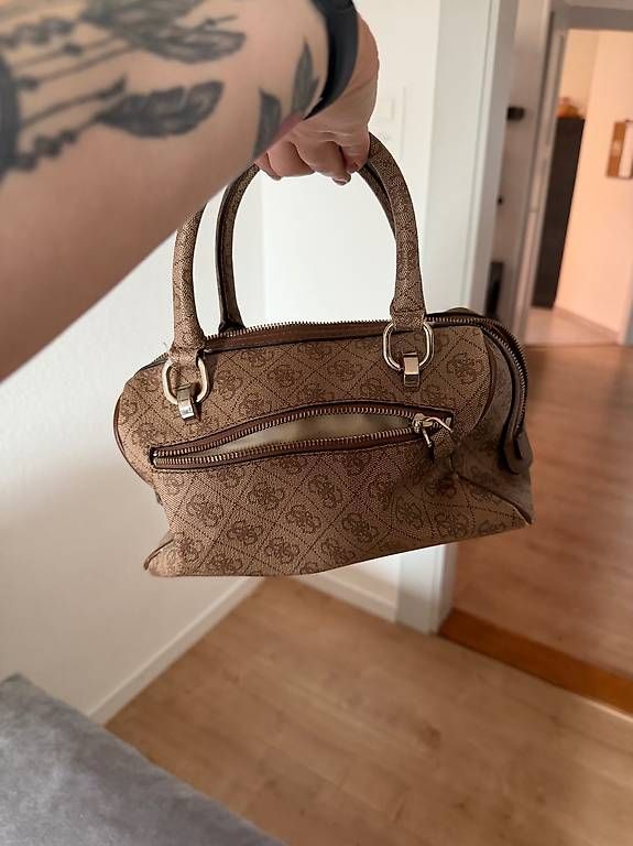 Borse da donna: Sac guess – Usato da Moutier venduto da juj_8zdj 1