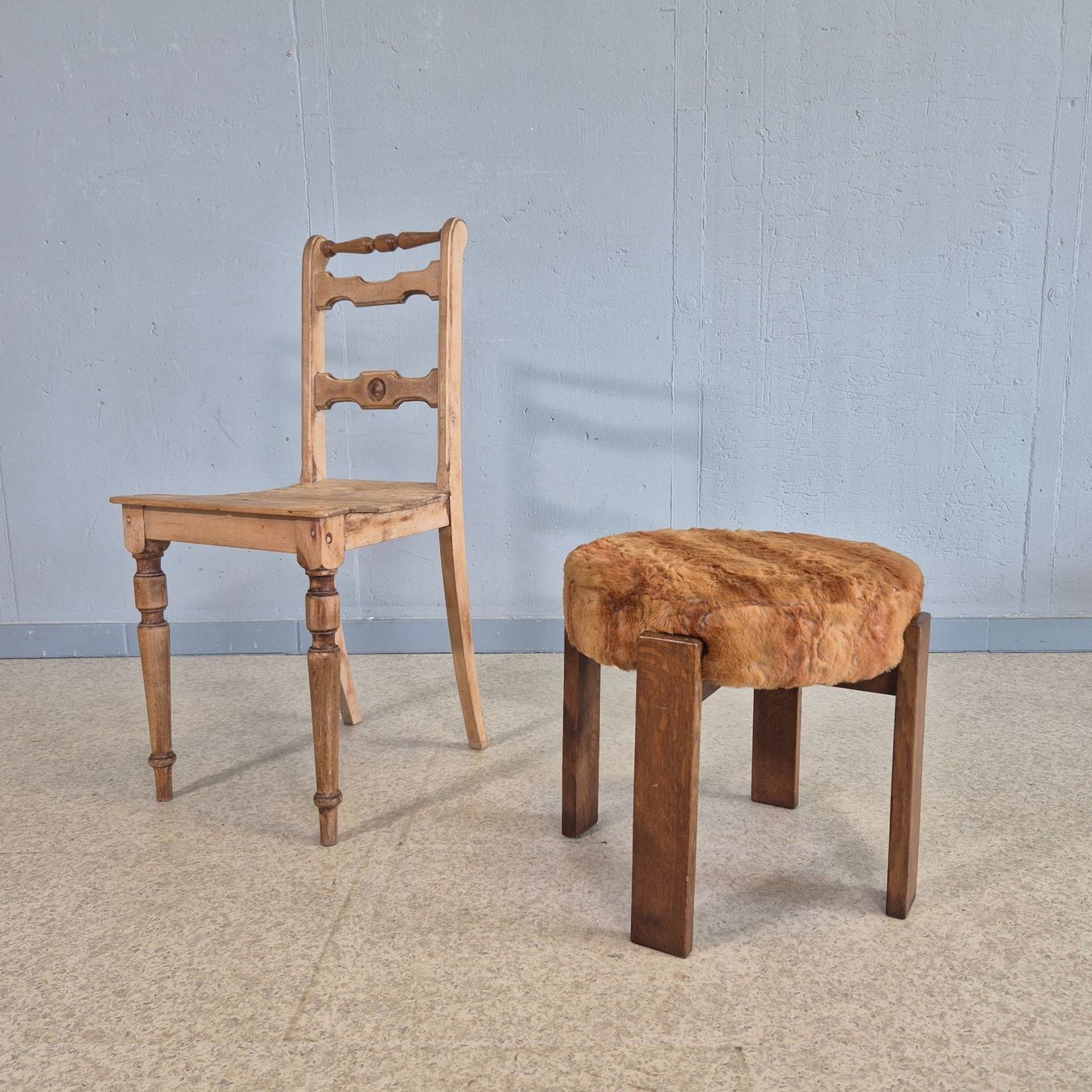Sgabelli: Fellhocker Fellhöcker Hocker Stool – Usato da Nottwil venduto da Wondewa-Shop 1