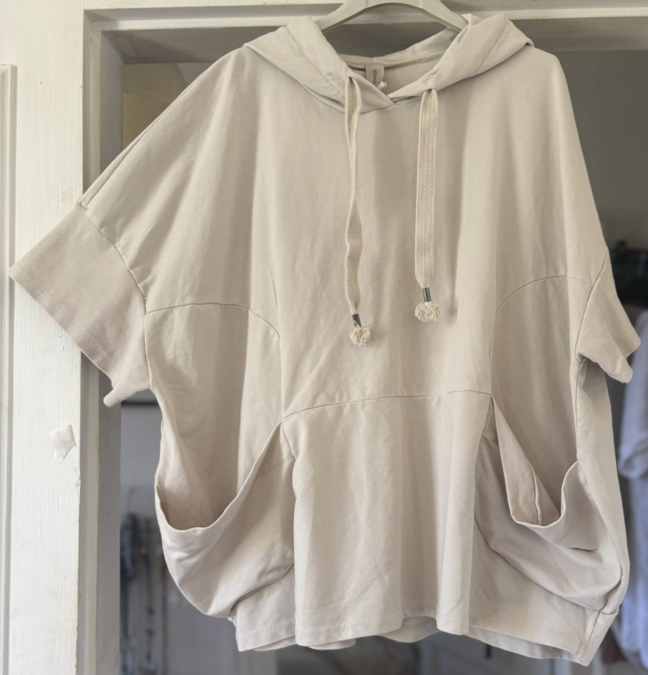 Pullover & Sweatshirts: SWEAT-HOODIE EN COTON! M – Neu und originalverpackt aus Locarno von NicoNion 1