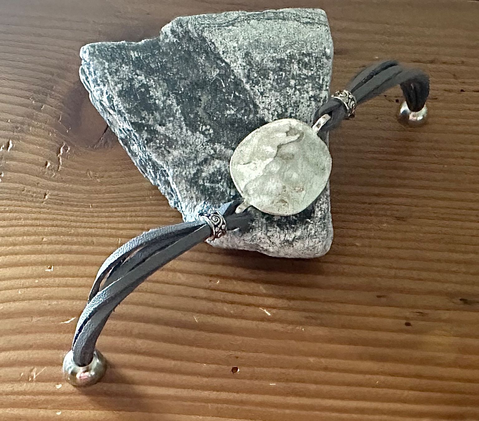Armbänder & -reifen: Armband – Gebraucht aus Otelfingen von Jupi07 9
