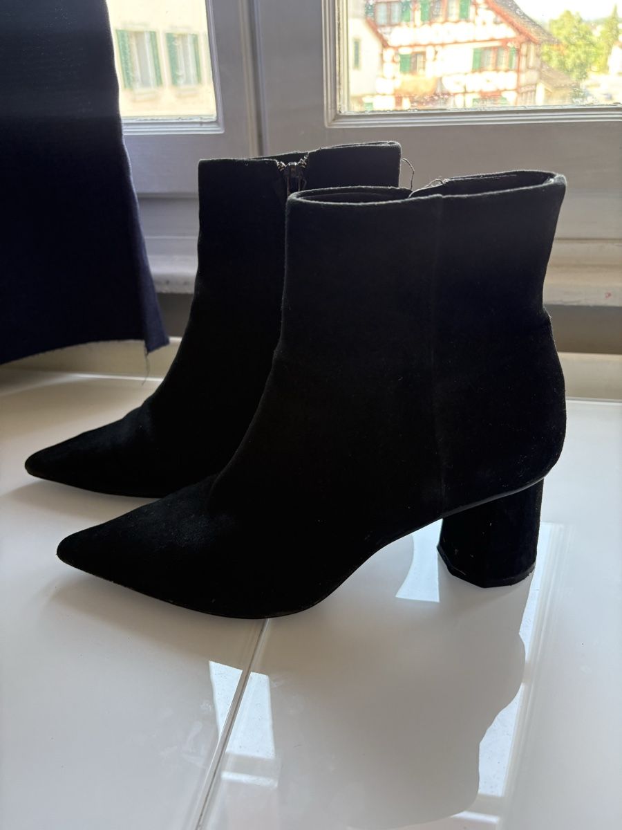 Scarpe da donna: Stiefeletten in Wildlederoptik Gr. 37 – Usato da Grüningen venduto da Nickyemolient 3