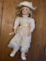Poupée en porcelaine - Jessica
