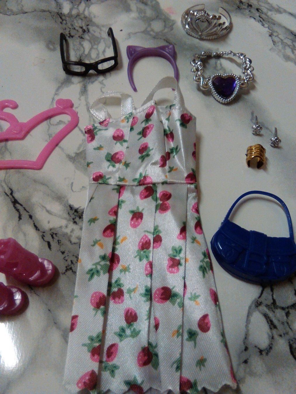 Bambole: BARBIE KLEID ;WEISS;MIT ACCESSORIES – Nuovo (secondo la descrizione) da Basel venduto da bijoutrie_4 2