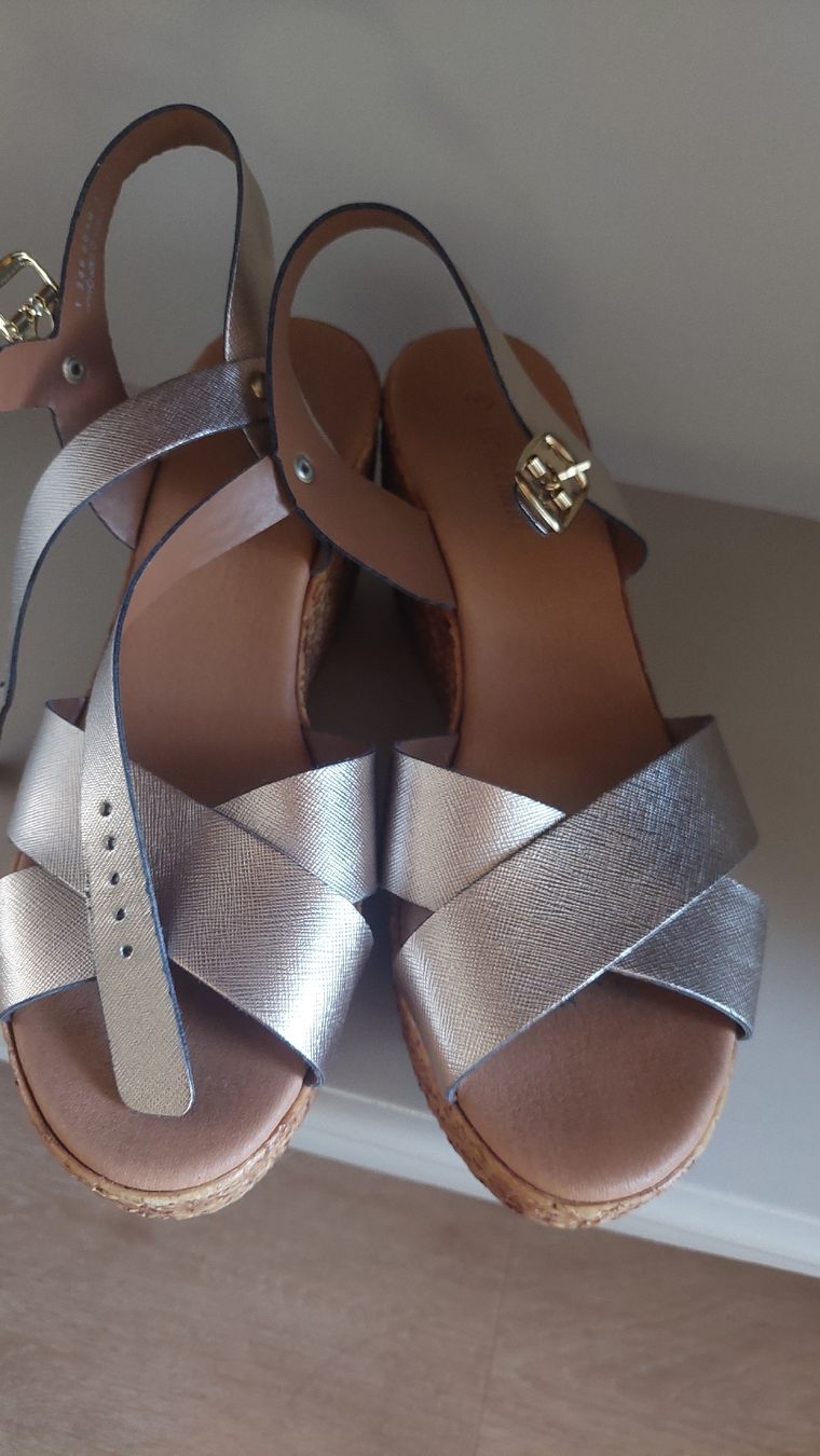 Graceland Scarpe da donna: Sandalen gr.40 mit Keilabsatz! – Nuovo (secondo la descrizione) da Basel venduto da O-MEGA 2