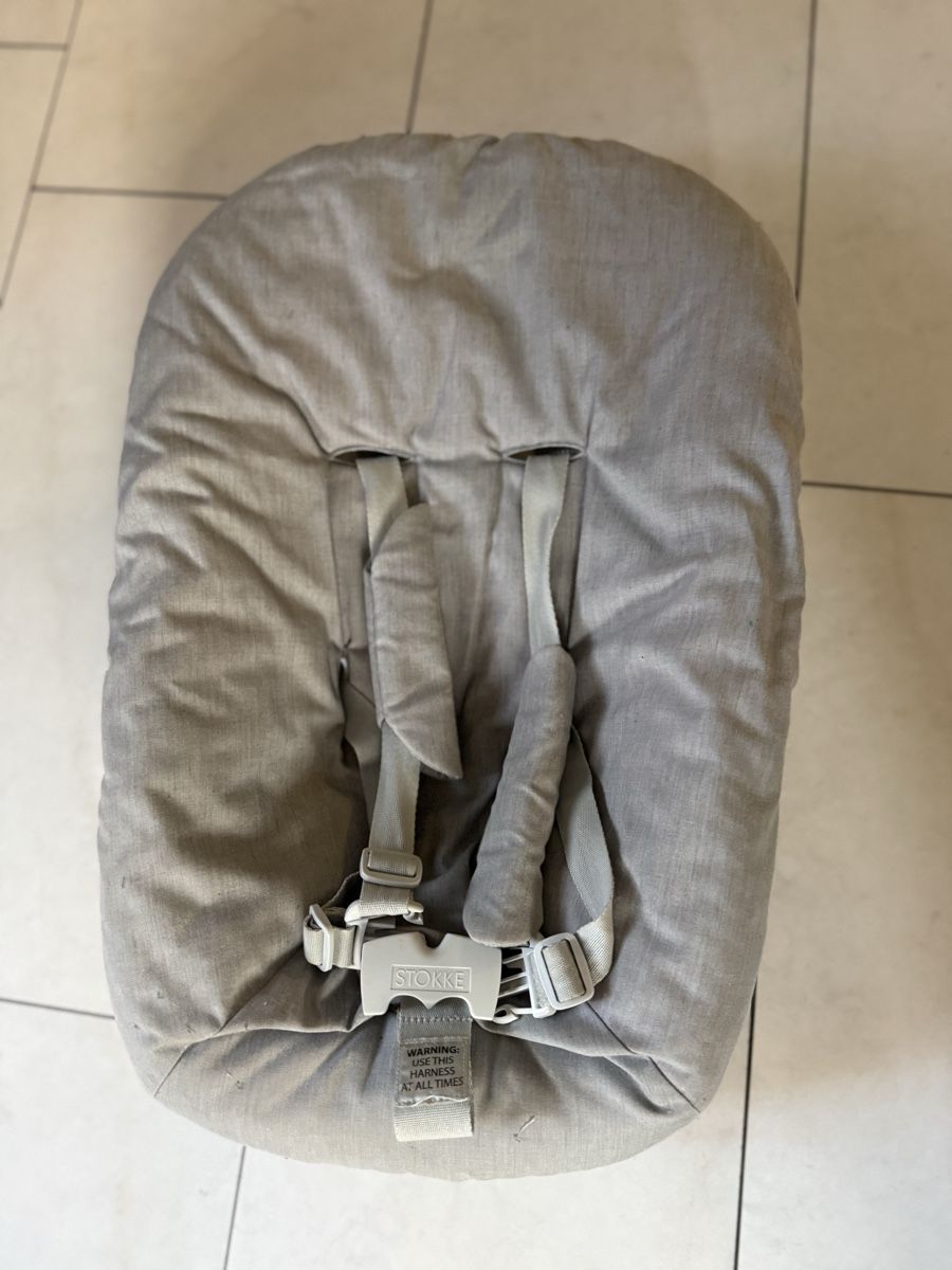 Stokke Seggioloni: Stokke Tripp Trapp Newborn Set – Usato da Zürich venduto da SaKampfx 2