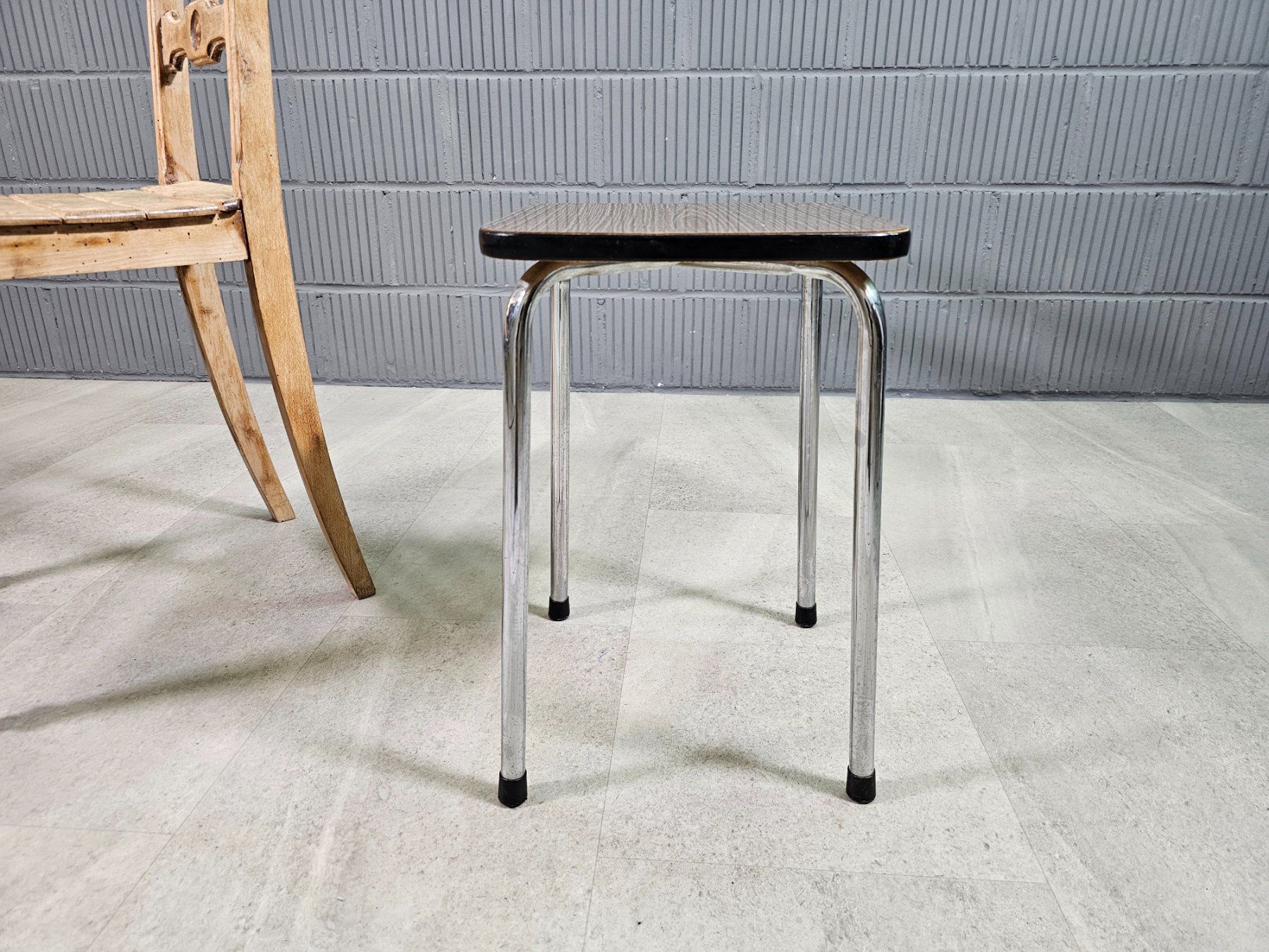 Hocker: Kelco braun Küchenhocker, 1970 Tabouret, Schemel, Hocker – Gebraucht aus Nottwil von Wondewa-Shop 4