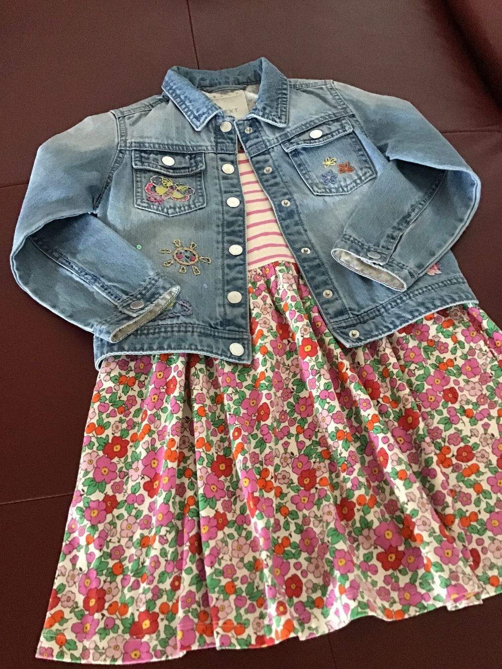 Lotti & Set di vestiti: Lot de  vêtements filles – Usato da Neuchâtel venduto da sta_7qfy 5