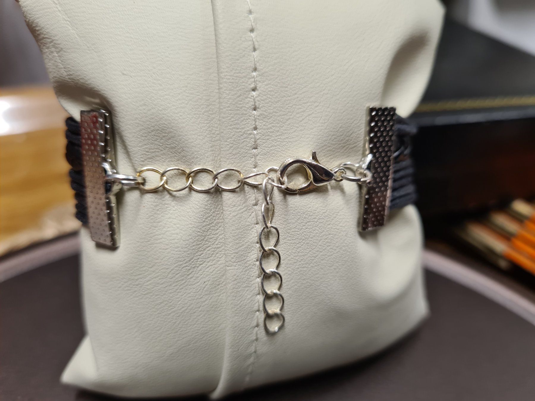 Armbänder & -reifen: Modeschmuck  Armband4 in 1, NEU – Neu und originalverpackt aus Amriswil von used2use 1