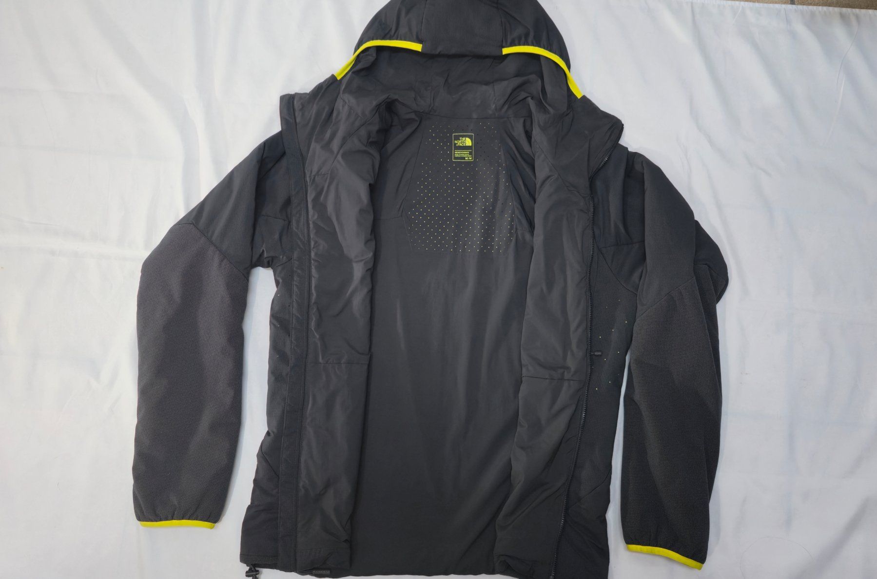 North Face Giacche: The North Face "Ventrix" Jacke Gr. M – Nuovo (secondo la descrizione) da Löhningen venduto da Sanmyk 7