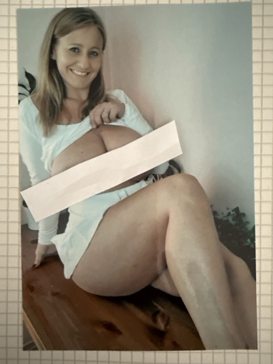 Poster & Bilder: Erotisches Foto  – Neu (gemäss Beschreibung) aus Neukirch (Egnach) von Maxi2009