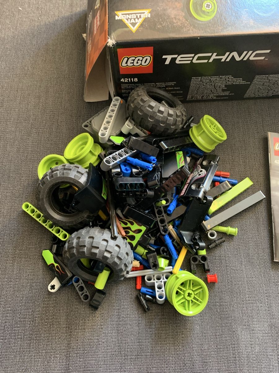 Lego Kit di costruzioni: Lego Technic 42118 Monster Jam Grave Digger – Usato da Zürich venduto da Sylvia77 3