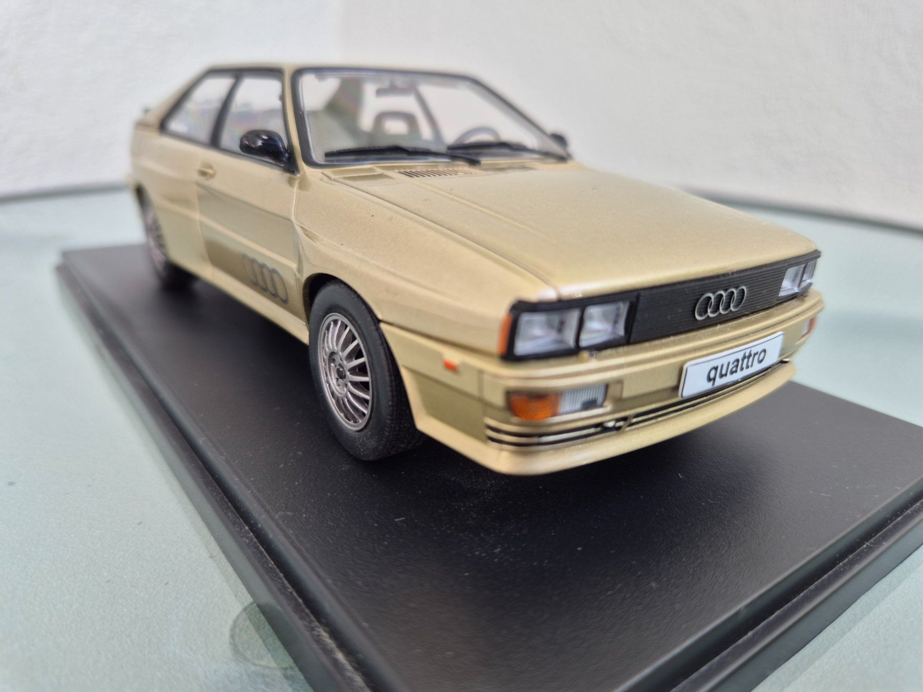 Audi Modellini d'auto: Audi Quattro. 1:24. – Usato da Oberbuchsiten venduto da laffite54 4