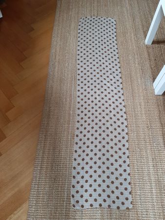 Foulard beige à pois bruns