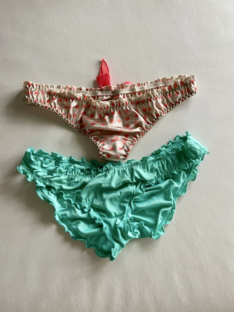 Altra biancheria intima: 2 Victoria Secrets Pants Gr S – Usato da Horgen venduto da smlecnik78
