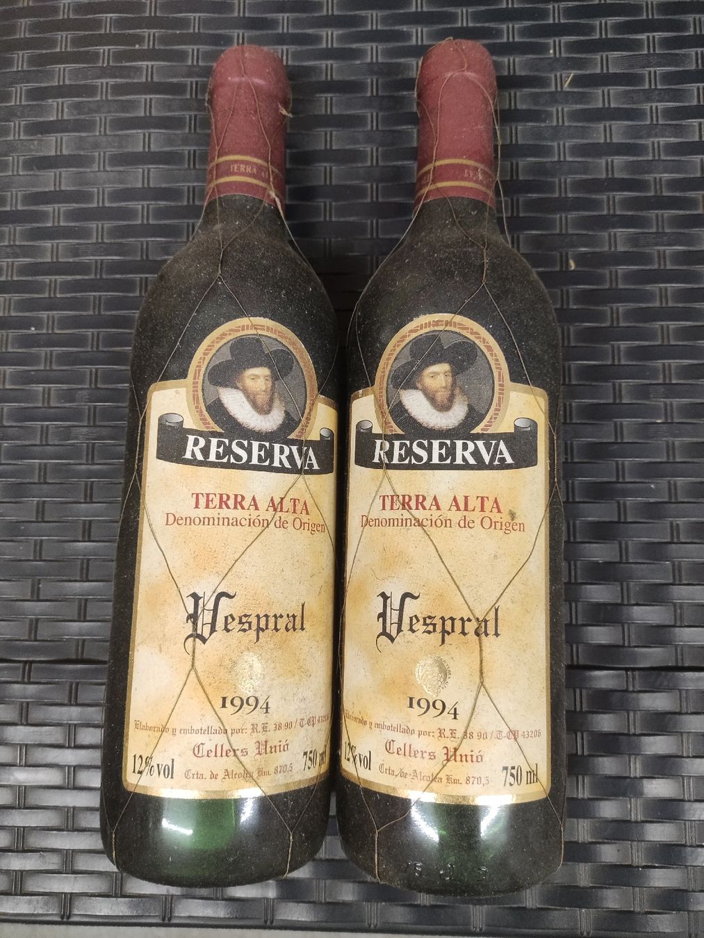 Vino: Reserva Terra Alta Huespral 1994 – Nuovo e nell'imballaggio originale da Berikon venduto da Weidi1