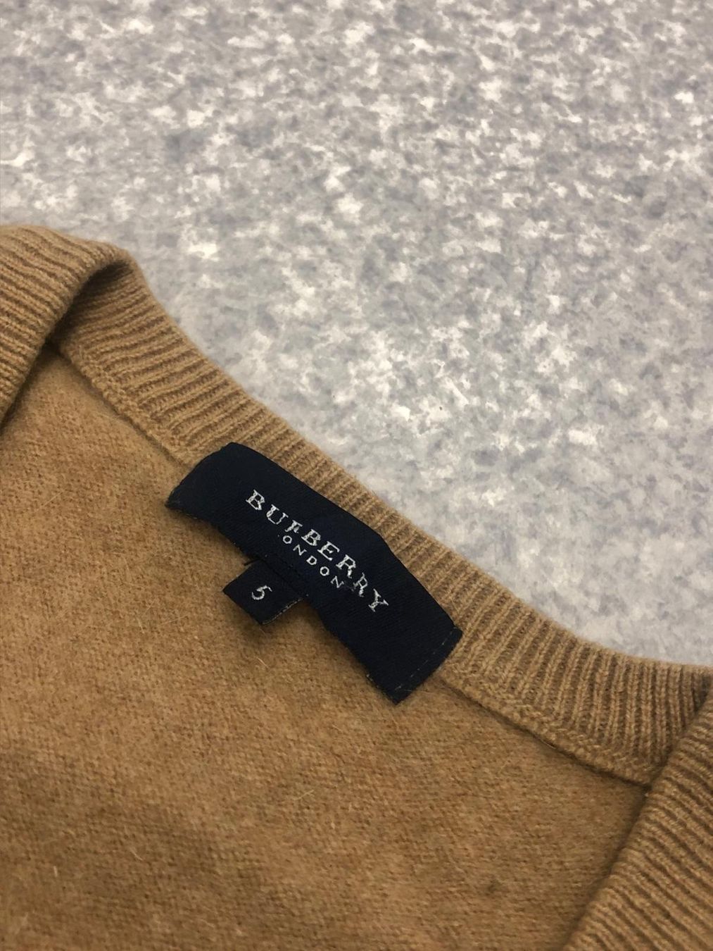 Burberry Pulls & Sweat-shirts: Pull Burberry Taille S Marron 🟤 – D'occasion à Genève par leb_5j62 3