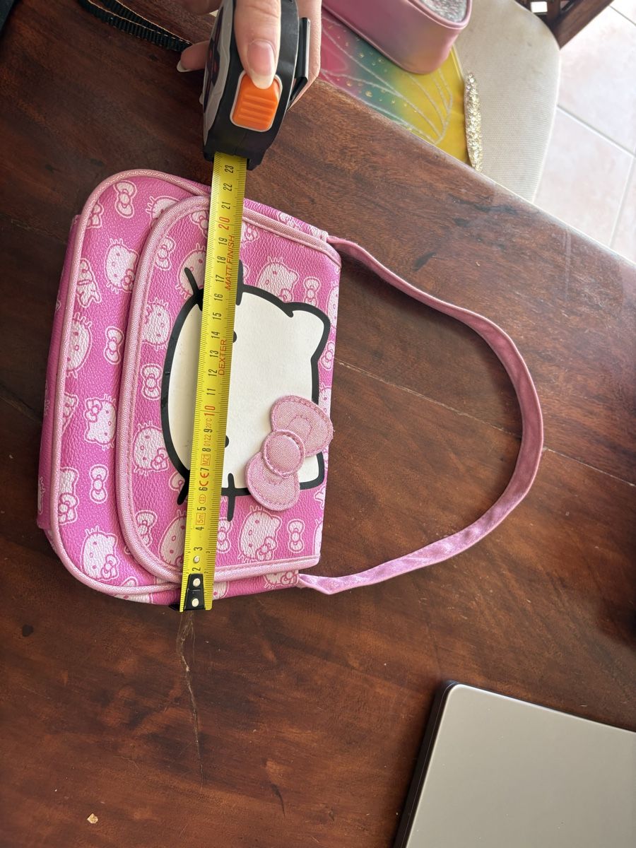 Hello Kitty Borse & Zaini: Petit sac Hello Kitty en similicuir – Usato da Vufflens-la-Ville venduto da newlifegva 3