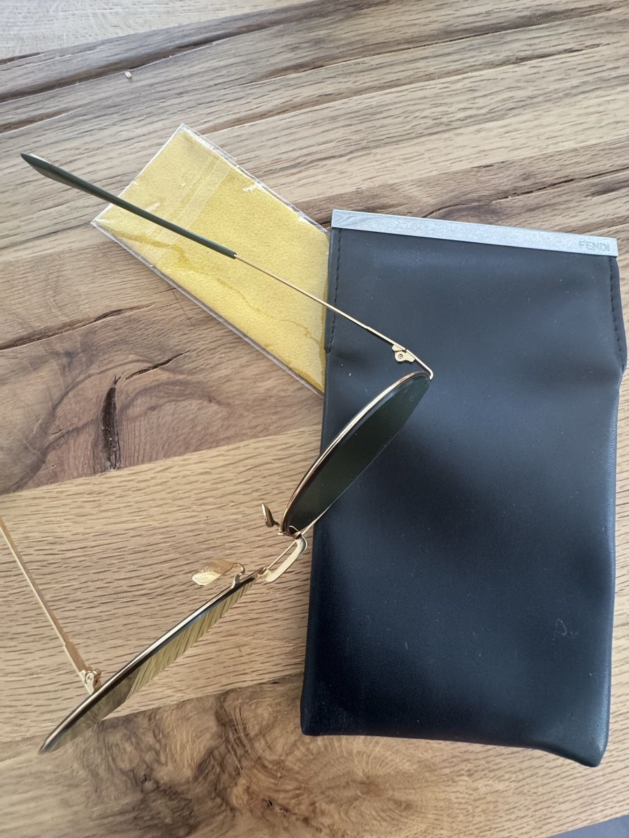 Fendi Brillen & Gläser: Lunettes de soleil Fendi – Gebraucht aus Sion von kedelazic 2