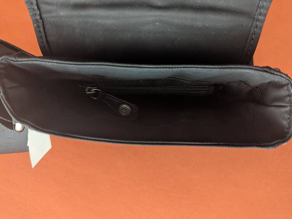 Calvin Klein Borse: Calvin Klein Bag – Nuovo e nell'imballaggio originale da Agno venduto da apo_2xjw 1