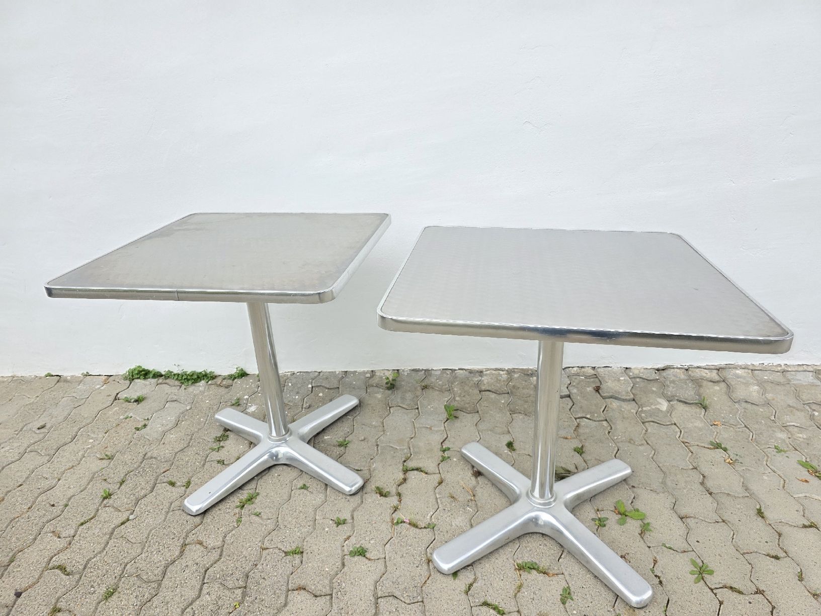 Tavoli: Indecasa Bistrotische 2 Stk. 70x70 cm – Usato da Uster venduto da Cruleye