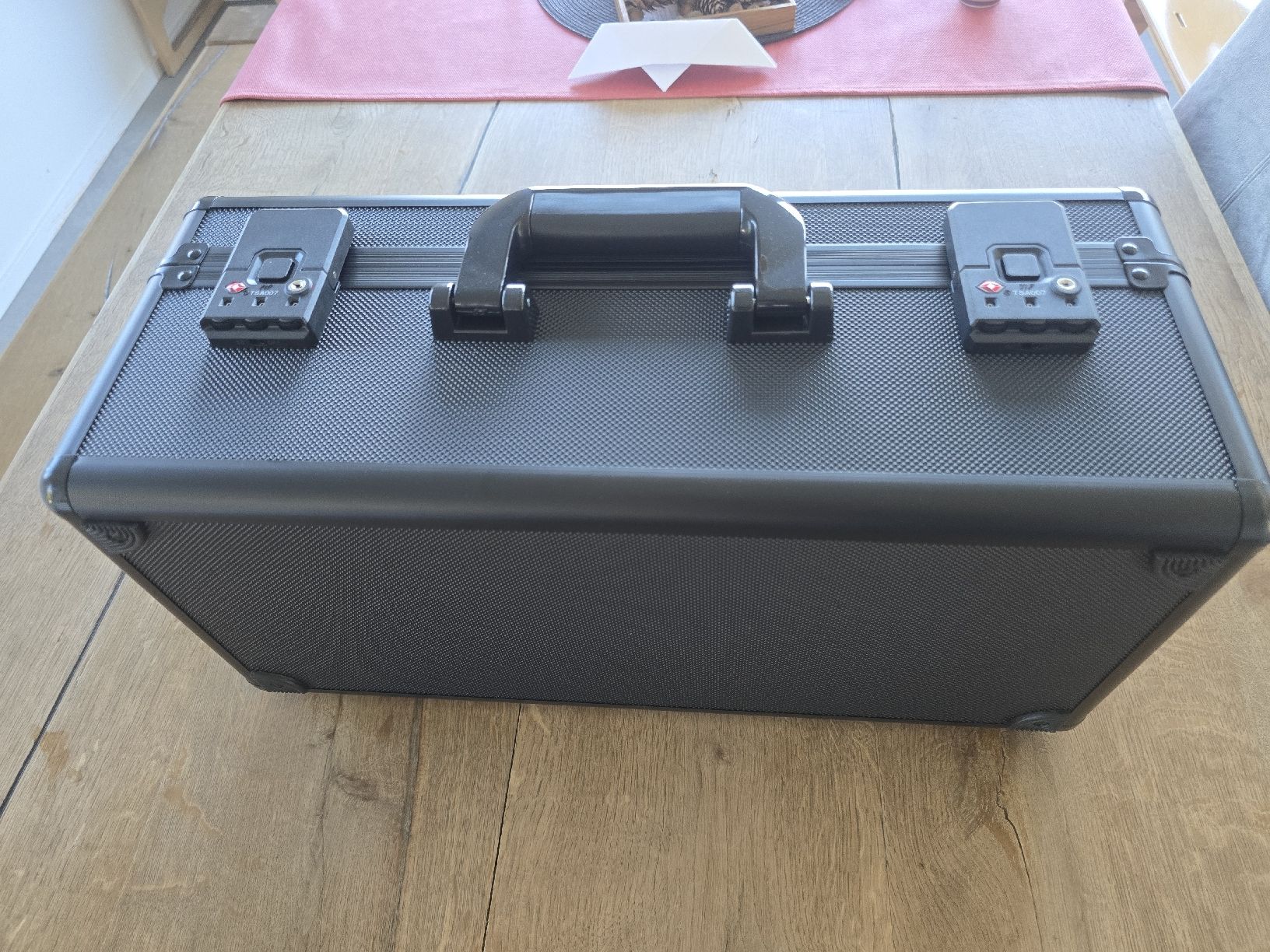 Autres vêtements & accessoires: New Vaulted card case box – Neuf (Voir description) à Piazzogna par stefa89 2