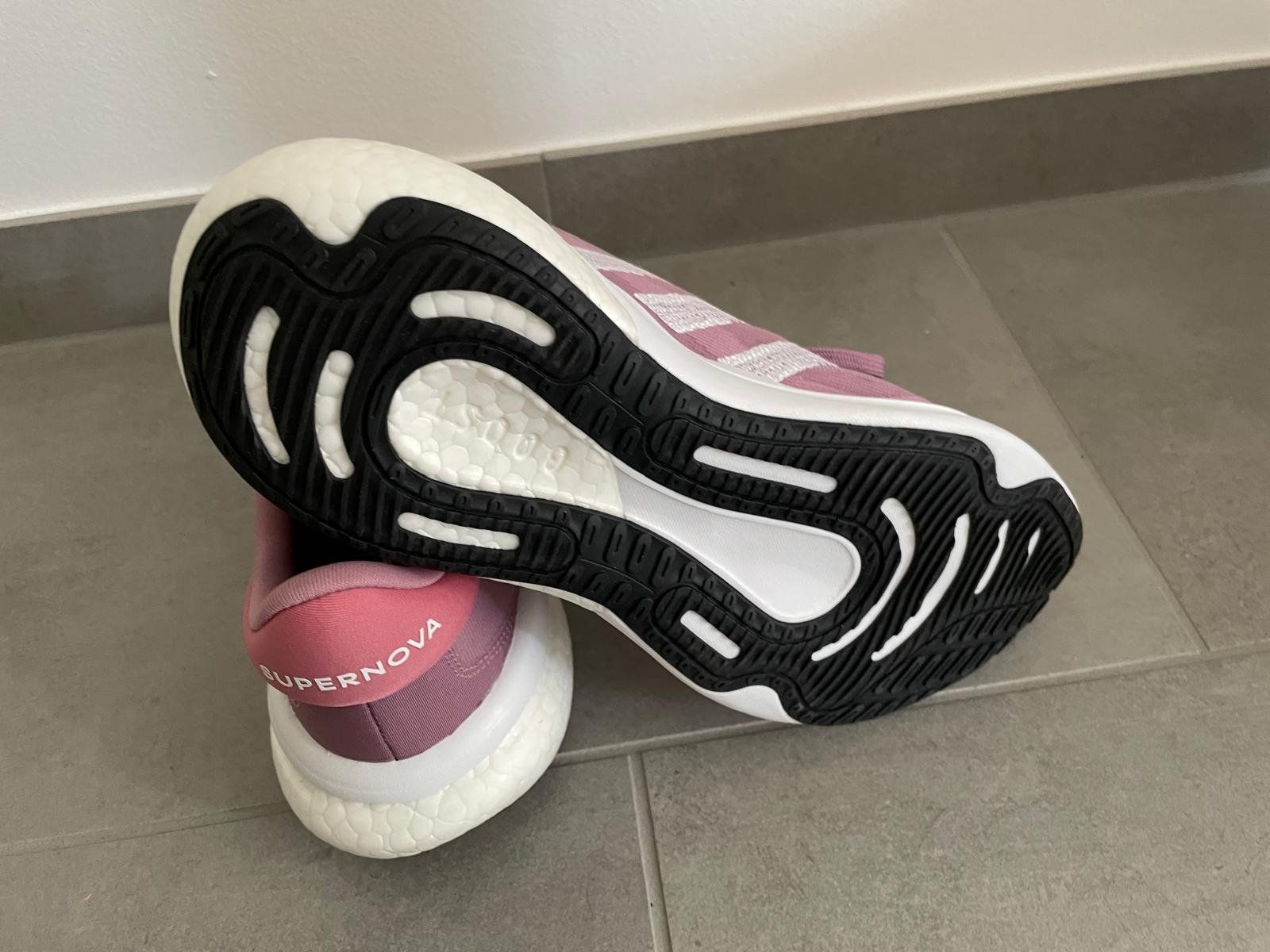 Adidas Scarpe da donna: Adidas Supernova Gr 40 - 1x getragen – Usato da Reinach BL venduto da pinusmugo 1