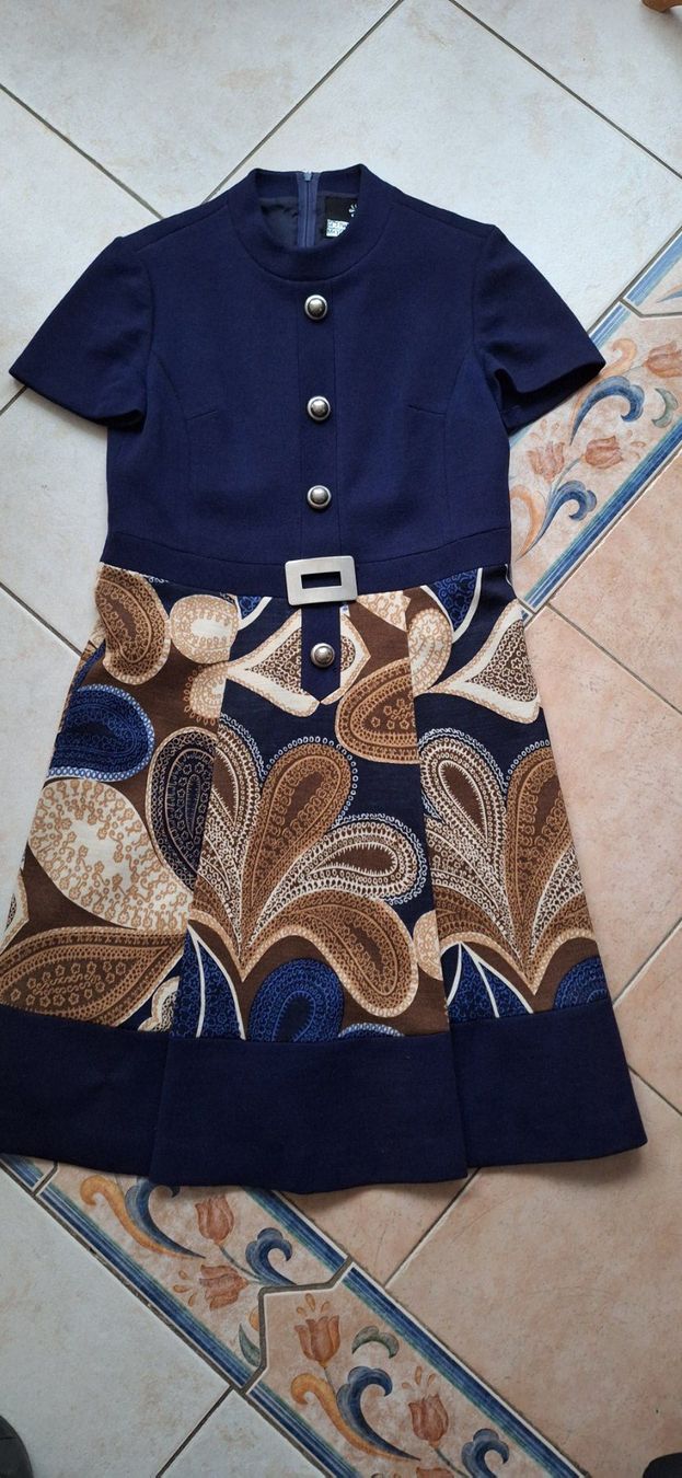 Vestiti: Robe Vintage 36-38 – Usato da St-Triphon venduto da Jldr0 2