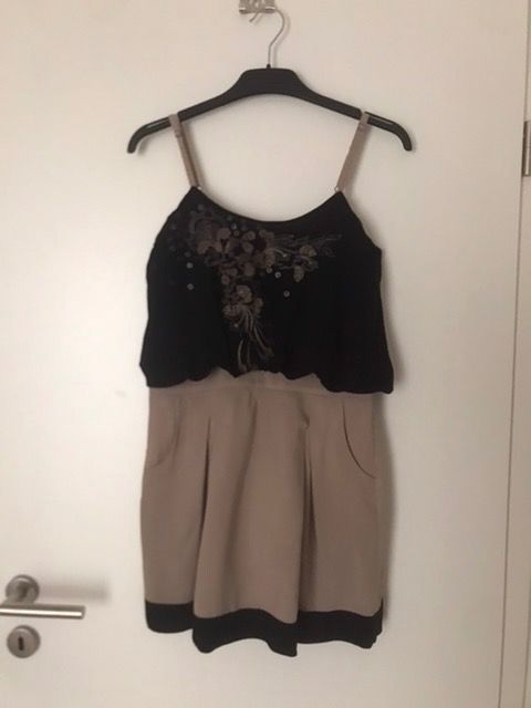 Vestiti: Robe, S, Luluvia – Usato da Boudry venduto da JulieG13