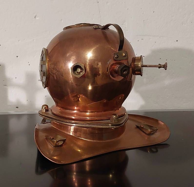 Alle Dekorationen: Taucherhelm Kupfer Deko – Gebraucht aus Gwatt (Thun) von ARC_TERYX 2