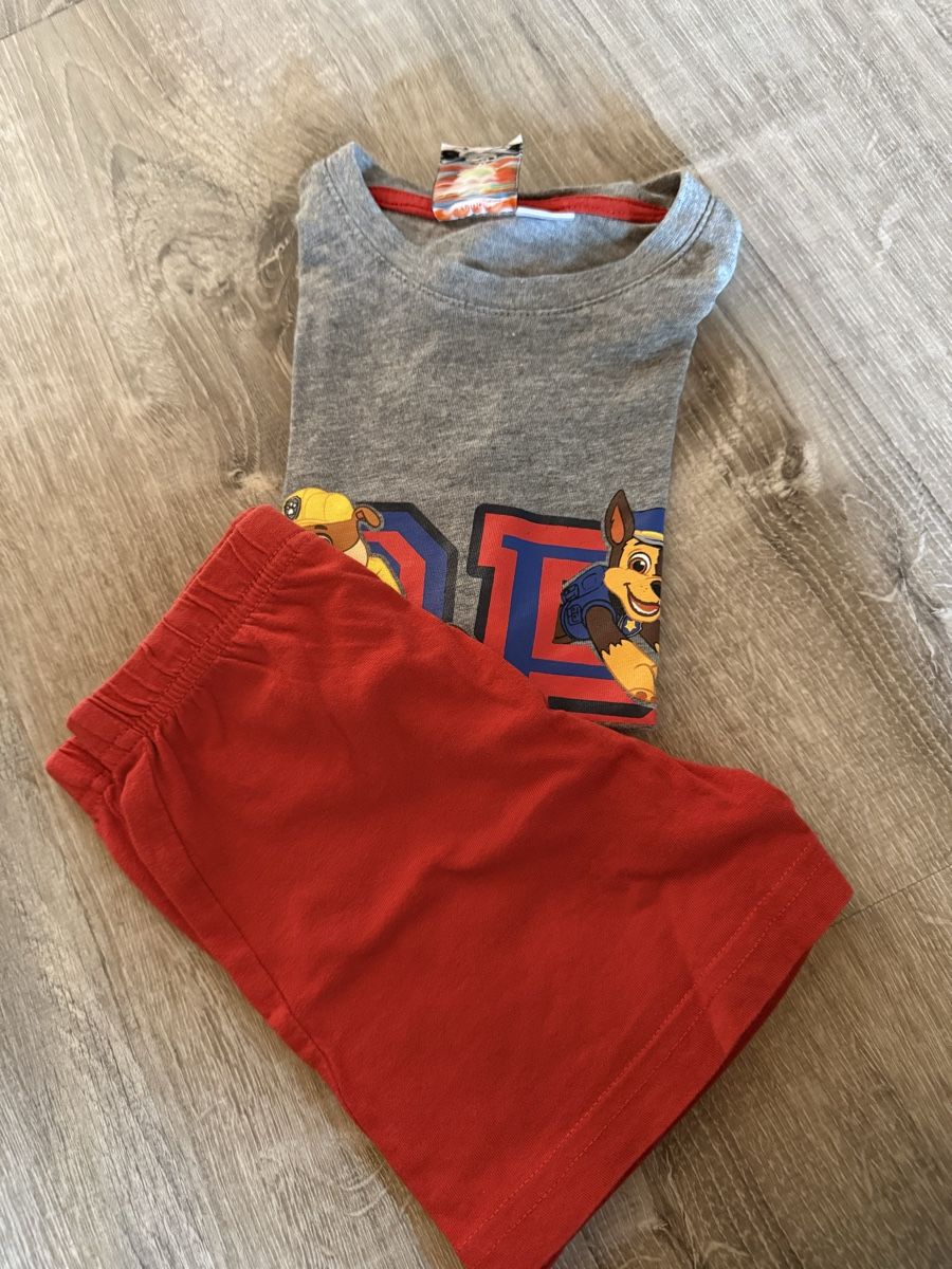 Lotti & Set di vestiti: Xxl Kleiderset Junge Grösse 98 – Usato da Hersiwil venduto da Sheila1986 6