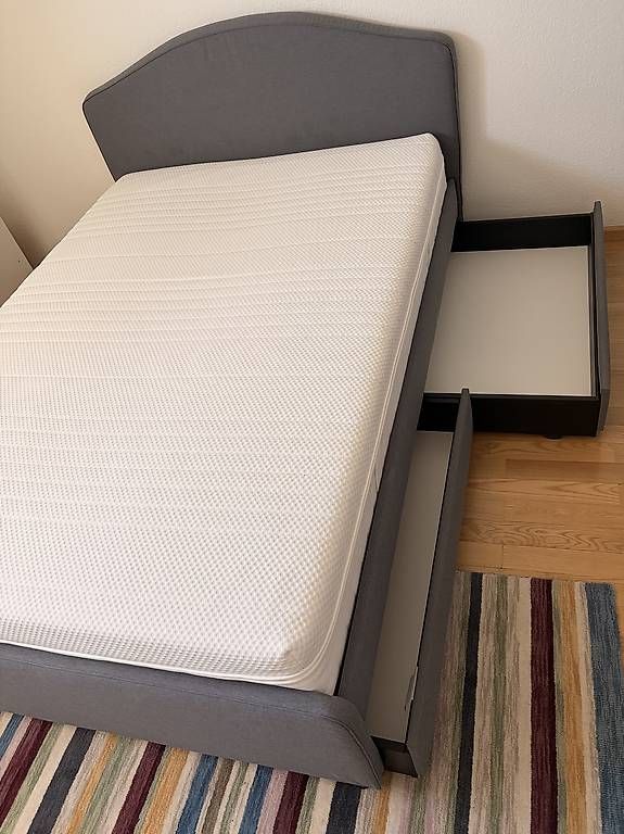 Lits: Ikea Schalfzimmer set – D'occasion à Muttenz par mheimsoth 1