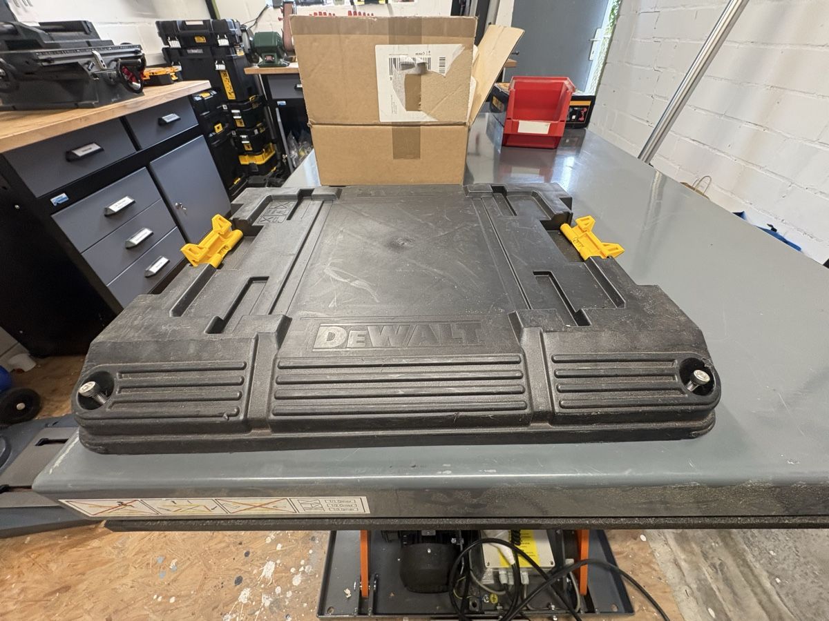 Dewalt Alle Werkzeuge: Dewalt Plattform – Gebraucht aus Romanshorn von ric_jzz7 1