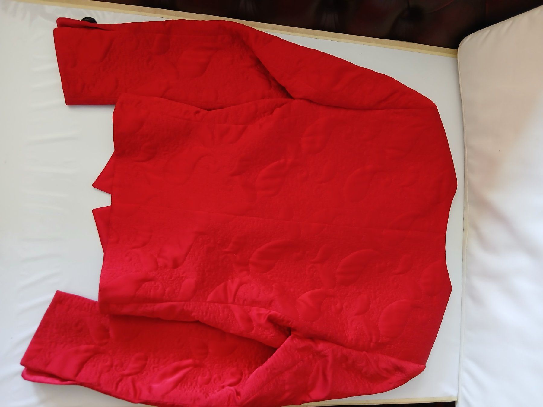 Akris Jacken: Akris Seide Jacke rot – Gebraucht aus Zürich von tg4_y65n 1