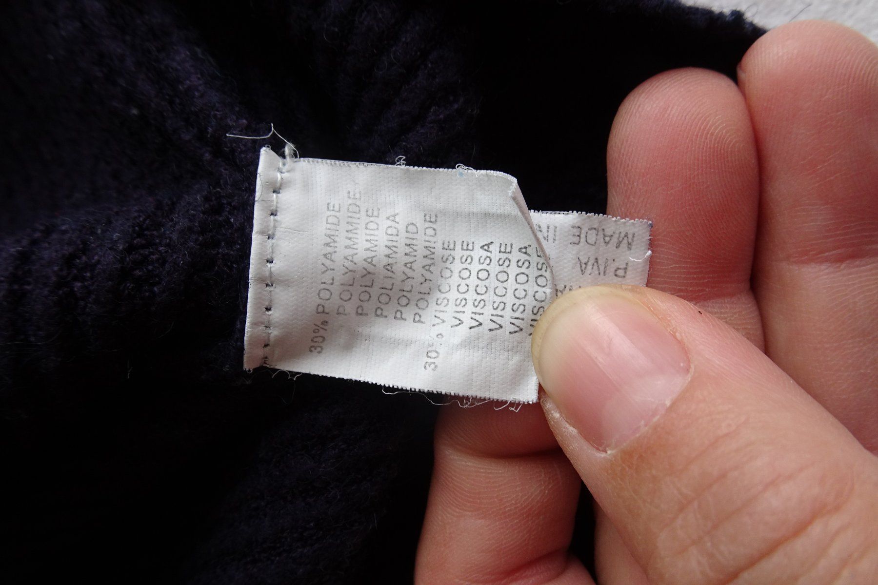 Maglioni & Felpe: blauer Pullover ca. Gr. S – Usato da Strengelbach venduto da schmetterling20 3
