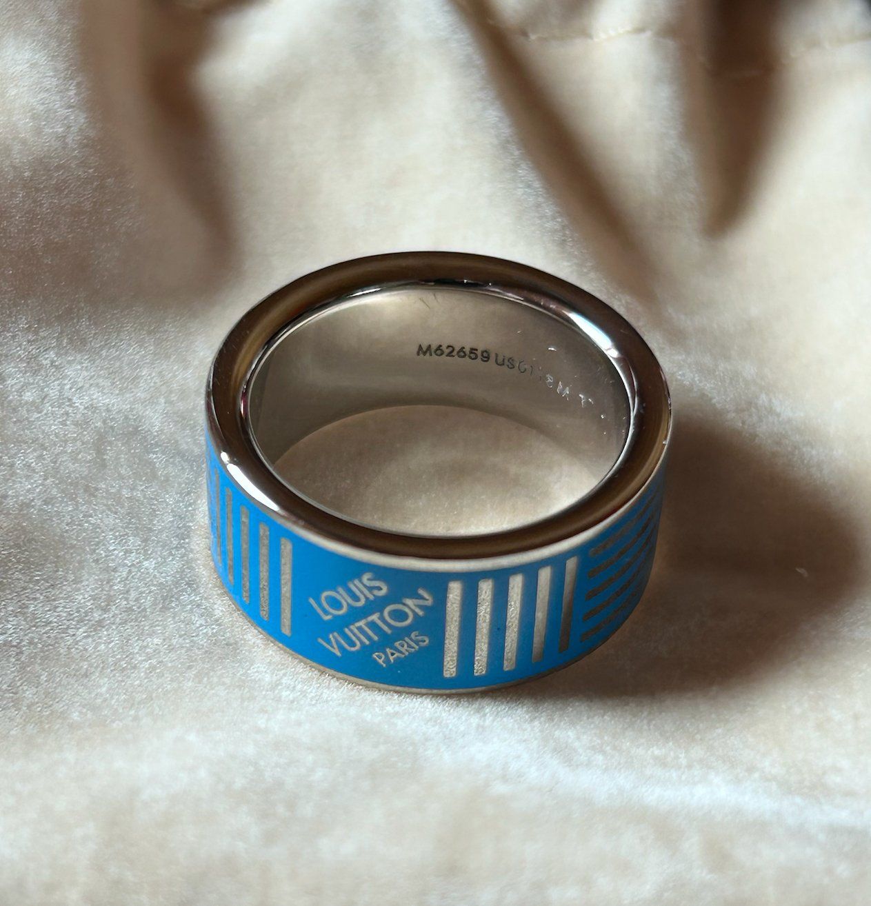 Anelli: LOUIS VUITTON - Orig. Ring - Size M - NEUF ! – Nuovo e nell'imballaggio originale da Fleurier venduto da dyneau