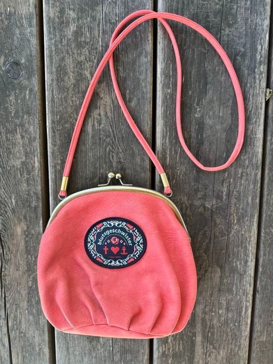 Blutsgeschwister Borse da donna: Blutsgeschwister Tasche – Nuovo (secondo la descrizione) da huttwil venduto da Fasnacht5