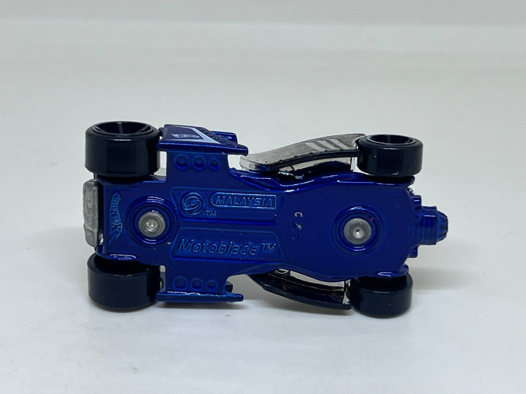 Hot Wheels Modellini d'auto: Hot Wheels Motoblade #573 – Usato da Wildegg venduto da LaaBoutique 3