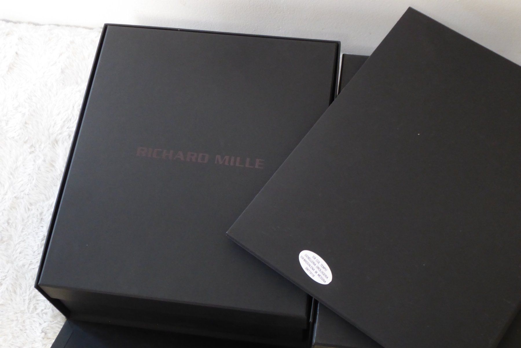 Richard Mille Altro per la casa: Richard Mille box for watch with folder – Nuovo (secondo la descrizione) da Geneve venduto da adr_xk6n 9