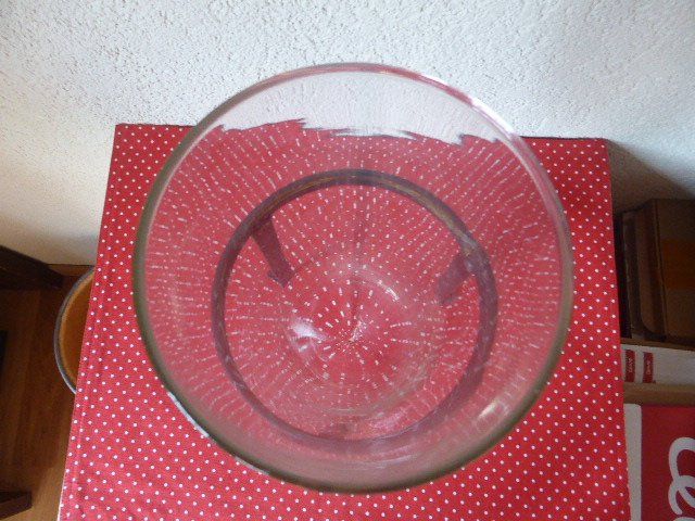 Vasi & Recipienti: Glas Vase/Behälter  in Metallständer – Usato da Hitzkirch venduto da kleinerbaer01 1