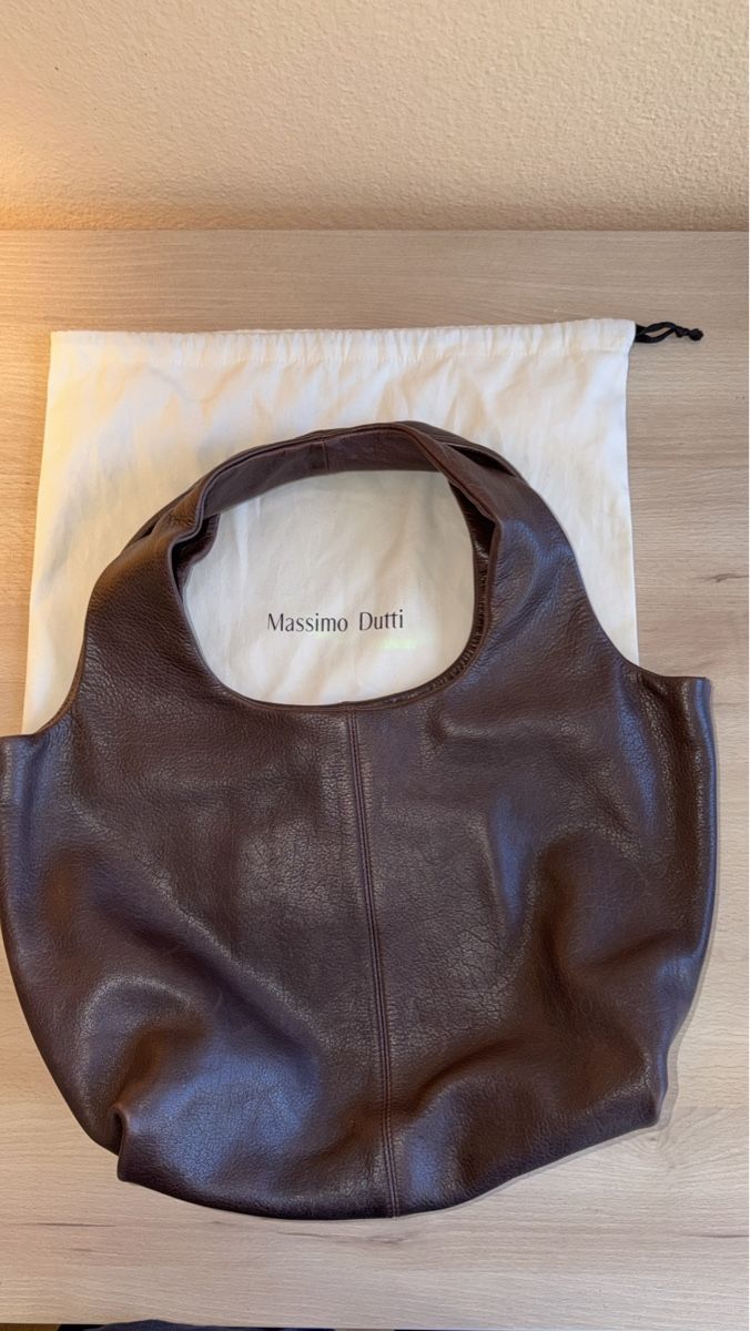 Massimo Dutti Sacs femmes: MASSIMO DUTTI LEATHER TOTE BAG – Neuf (Voir description) à Genève par yav_9r9f