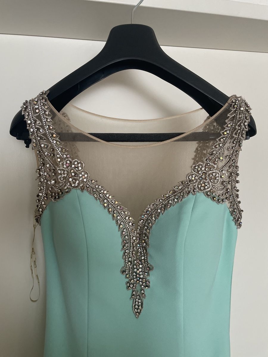 Kleider: Elegantes, mintfarbenes Abendkleid mit Steinen, Grösse S – Neu (gemäss Beschreibung) aus Neuhausen von humacagman 1