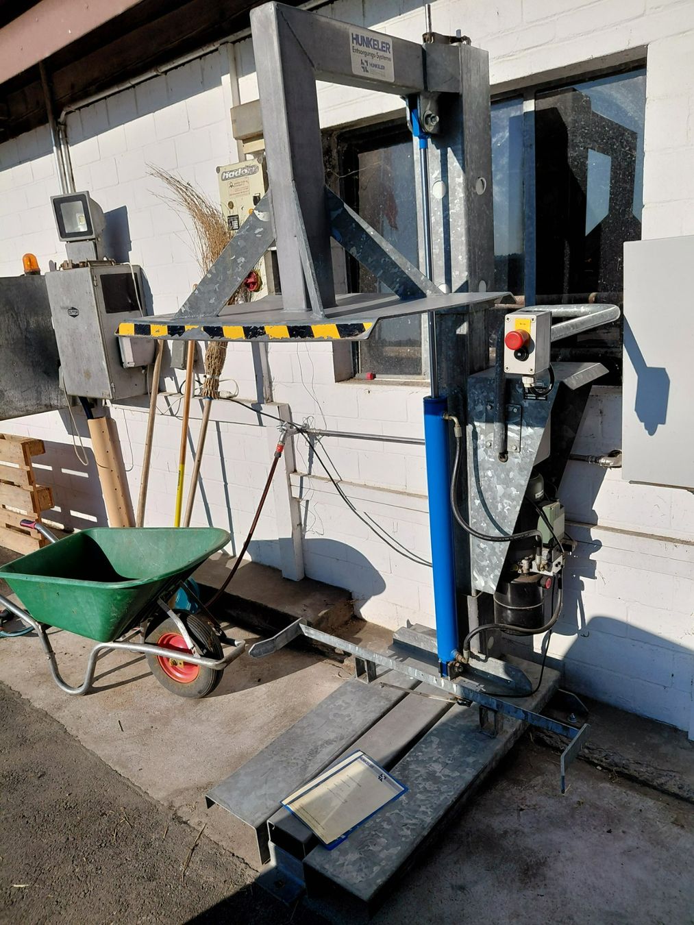 Tutte le macchine: Kehrichtpresse – Usato da Niedergösgen venduto da nic_f82z 3