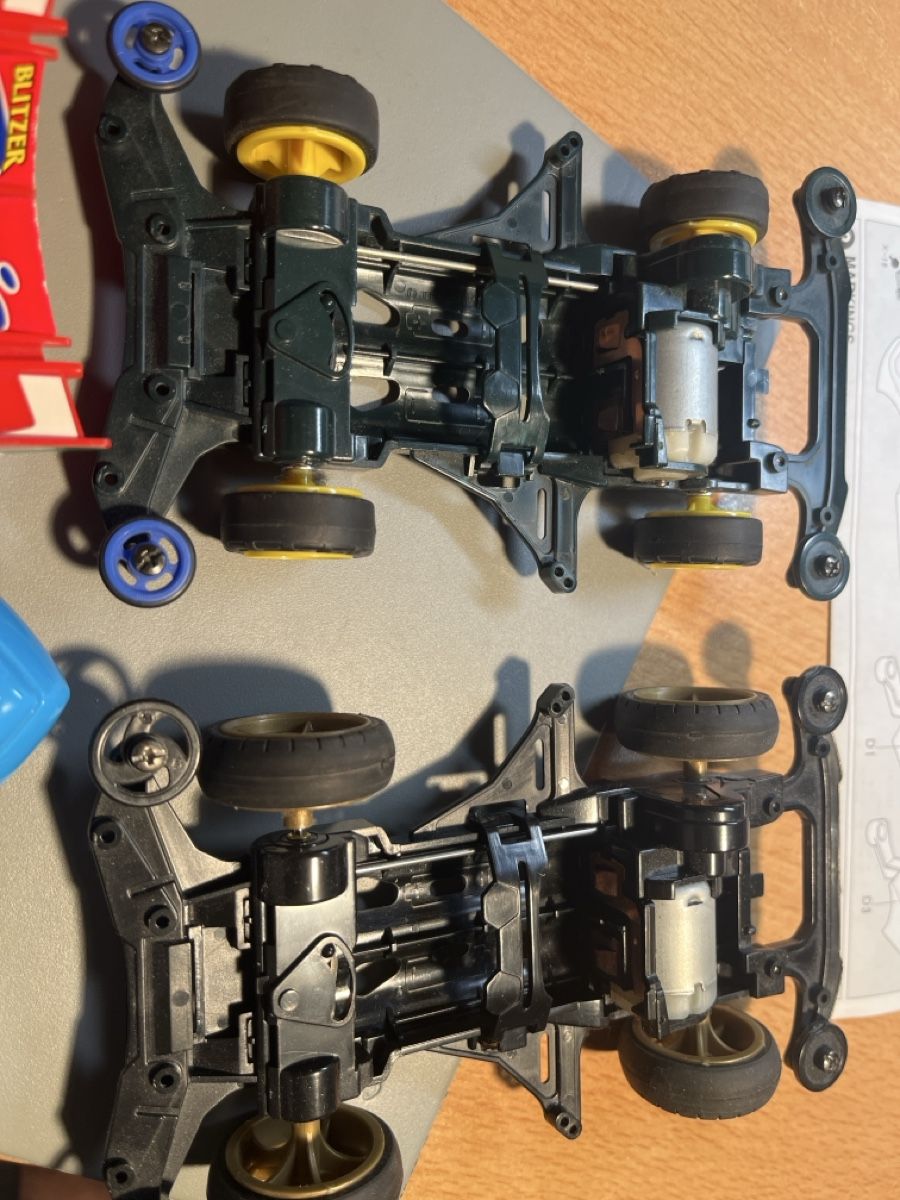 Tamiya Modellbausätze & Standmodelle: Tamiya Mini 4WD 2Stück – Gebraucht aus Emmenbrücke von evo34 3