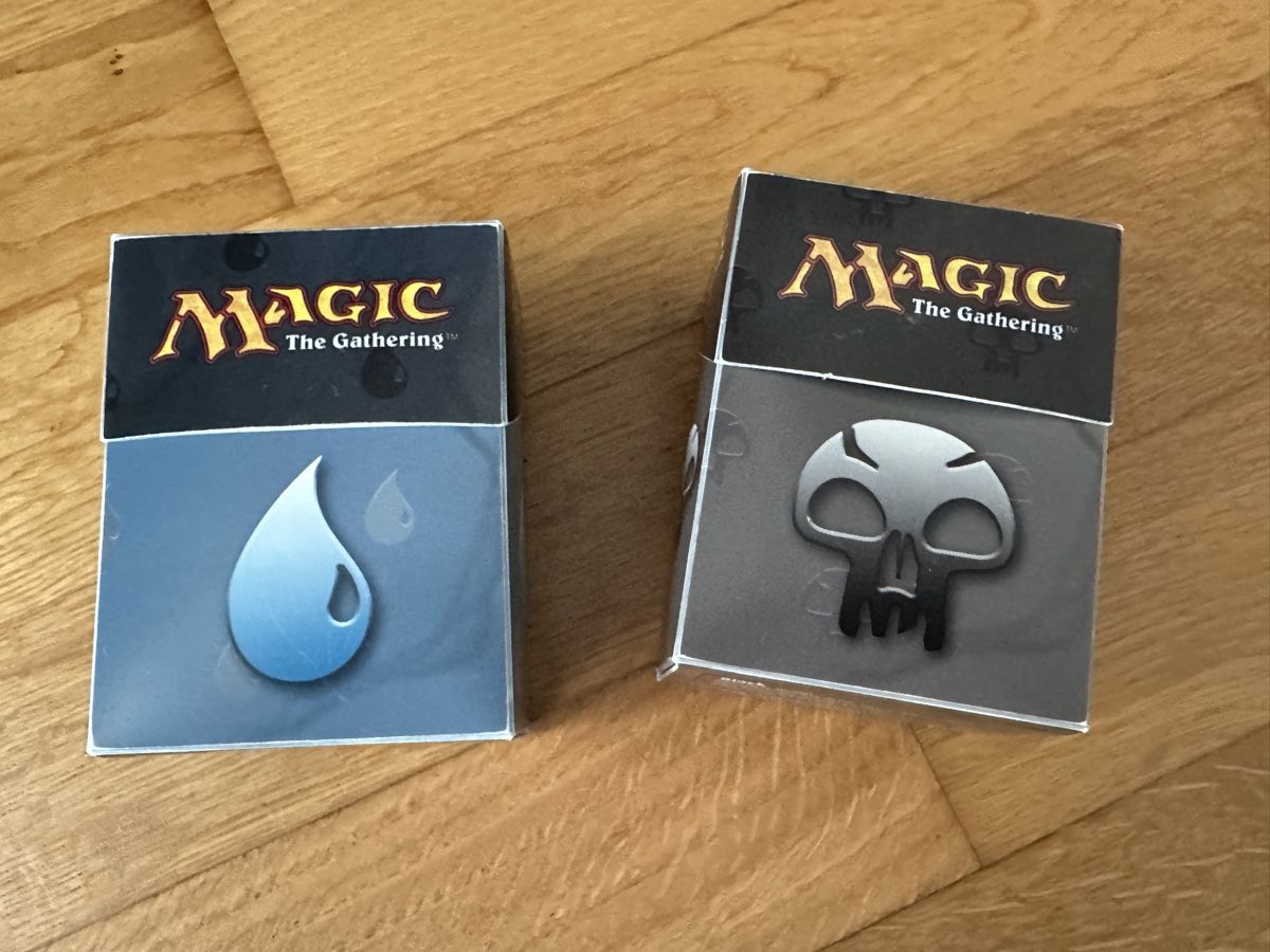Spiele: Magic Mtg Deckbox, sleeves und Karten – Gebraucht aus Schüpfen von Poly_pi 4