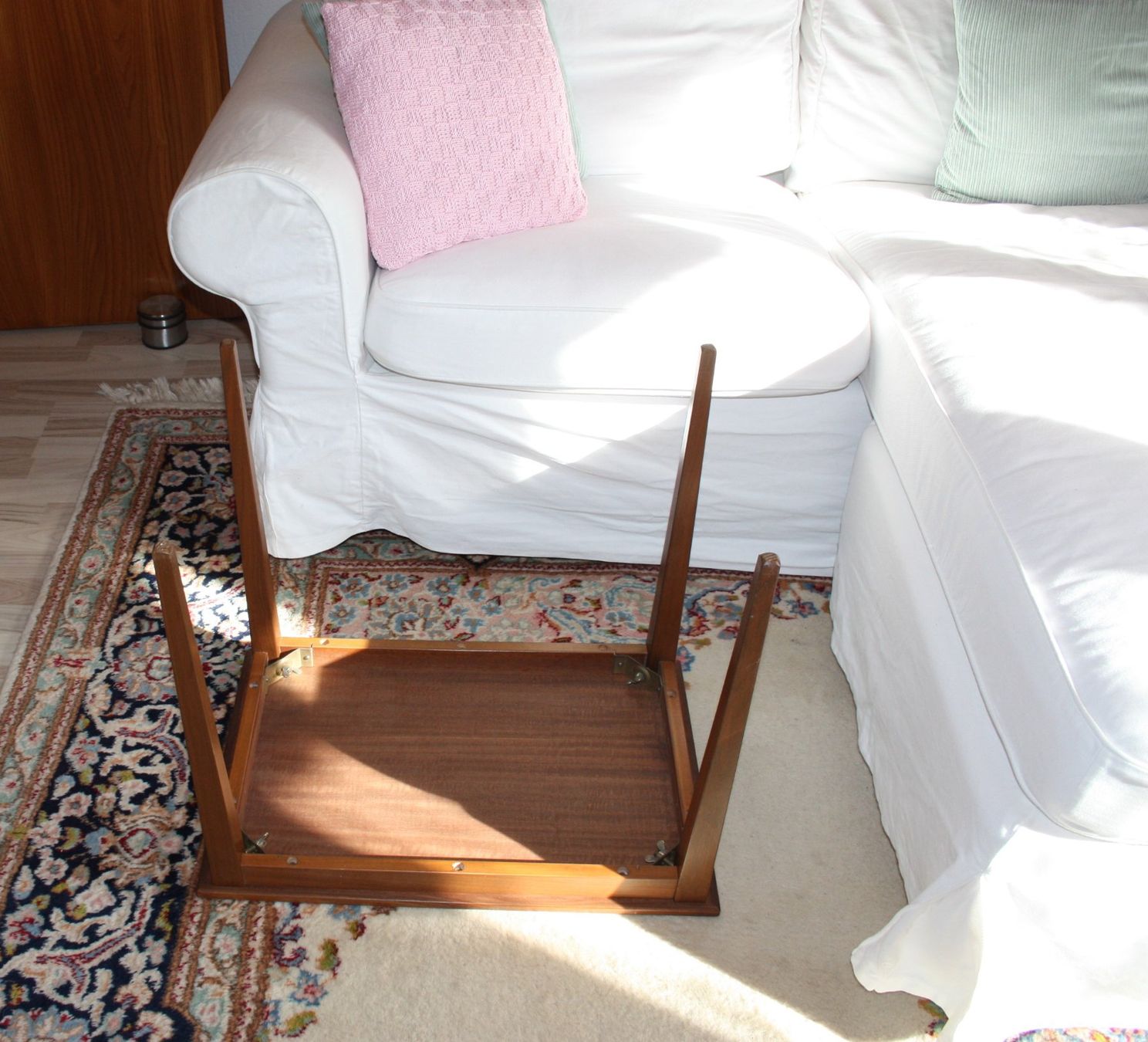 Tavoli: Eleganter Beistelltisch Holz – Usato da Flüelen venduto da Alt-und-Neu 4