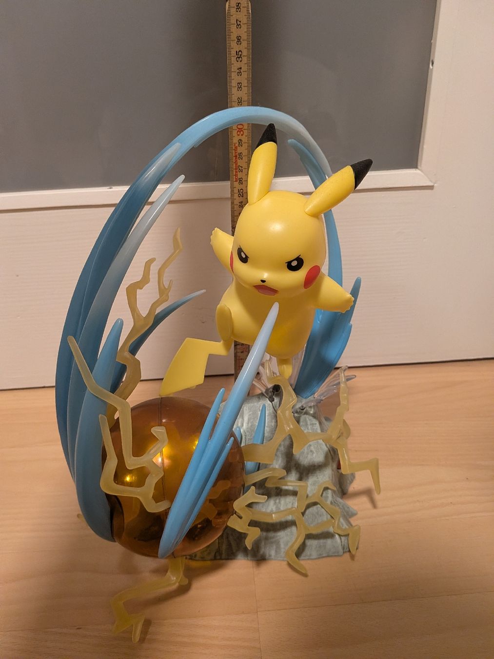 Figurines: Pikachu Figur mit LED – D'occasion à Riet (Neftenbach) par Ricardo_ZH 1