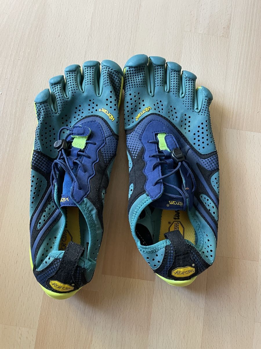 Vibram Herrenschuhe: Fivefingers Vibram – Gebraucht aus Wila von Lokelo