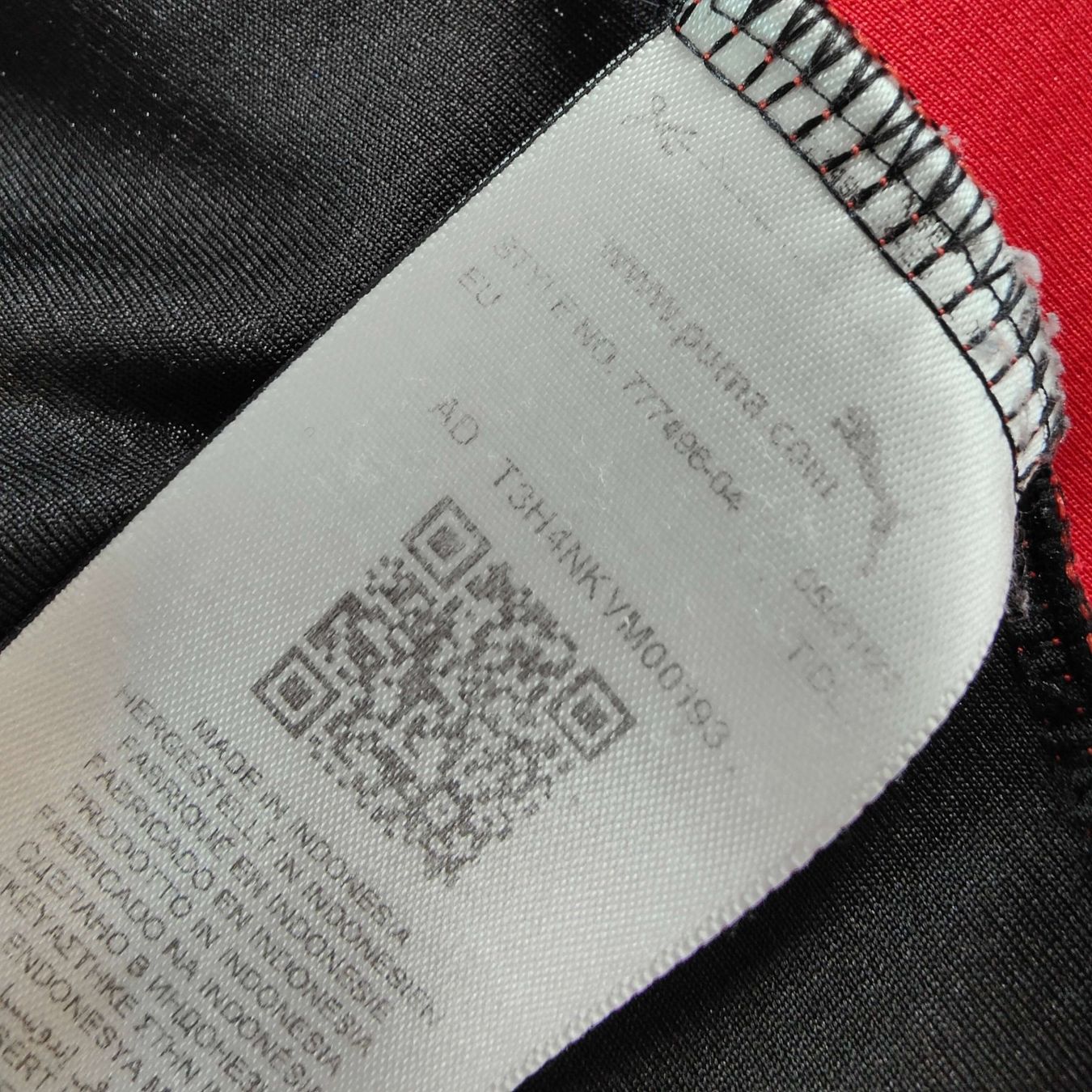 Puma Canottiere & Pantaloni: Original 2024-25 AC Milan Training Trikot – Usato da Martigny venduto da eternalpitch 4