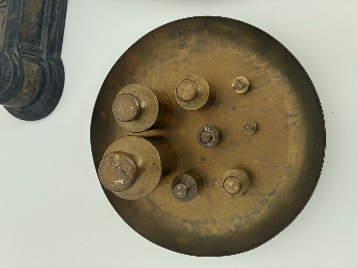 Bilance e pesi: Balance ancienne avec poids – Usato da Corcelles NE venduto da lamu69 3